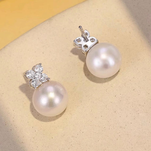 Elegant 10-11mm Freshwater Pearl Zirconia Leaf Earrings - Sterling Silver / Gold Vermeil